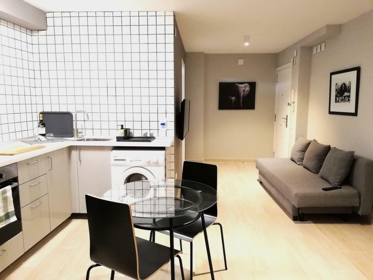 Mazi Apartments Suite Mataró Eksteriør bilde